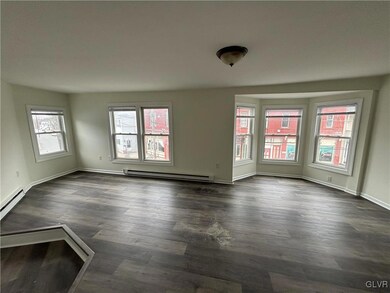 107 W Main St, Pen Argyl, PA 18072 - photo 3