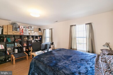 922 Montgomery Ave unit B3, Bryn Mawr, PA 19010 - photo 5