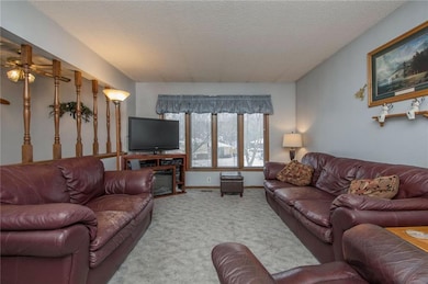 5604 SW 5th Place, Des Moines, IA 50315 - photo 3