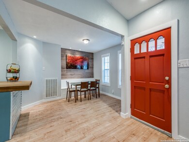 11108 Baxtershire, Helotes, TX 78023 - photo 3