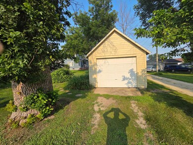 201 1st St SE, Hayfield, MN 55940 - photo 7