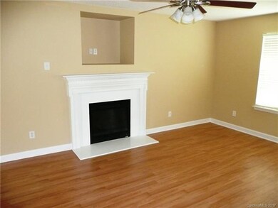 2010 Arlington Ave, Statesville, NC 28677 - photo 3