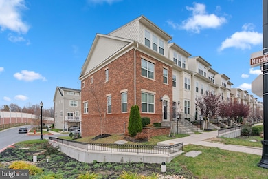 7172 Banbury Dr, Hanover, MD 21076 - photo 2