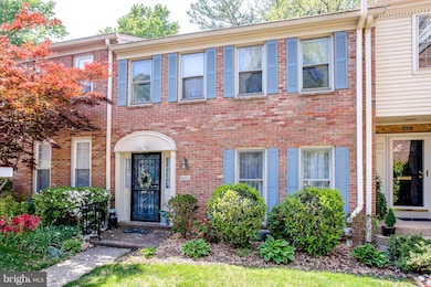 6682 Midhill Place, Falls Church, VA 22043 - photo 2