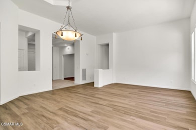Living room/Dining room