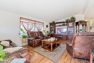 1550 20th St W unit 18, Rosamond, CA 93560 - photo 6