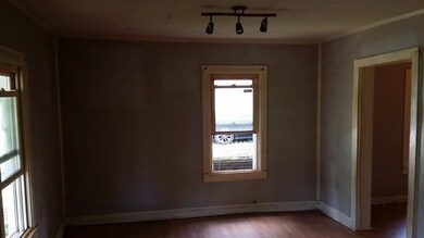 1006 Emerson St, Manchester, TN 37355 - photo 5