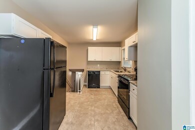 1717 Bobolink Ln NE, Center Point, AL 35215 - photo 5