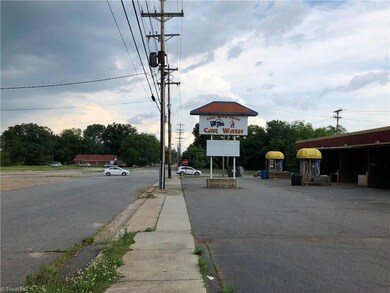 101 W Allison St, Statesville, NC 28677 - photo 2
