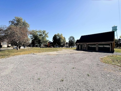 215 N State St, South Whitley, IN 46787 - photo 5