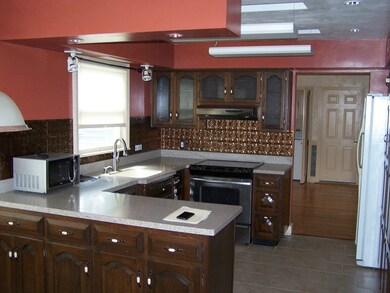 125 Frangorma Dr, Shavertown, PA 18708 - photo 4