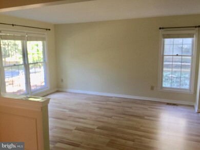 11533 Flints Grove Ln, North Potomac, MD 20878 - photo 2