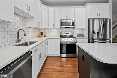 19595 Aspendale Square, Ashburn, VA 20147 - photo 5