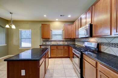 2919 Lockeridge Bend Dr, Spring, TX 77386 - photo 2