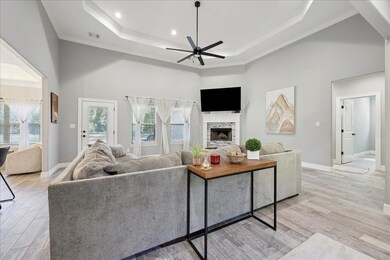 4010 Shadowdale Ln, Orange, TX 77632 - photo 2