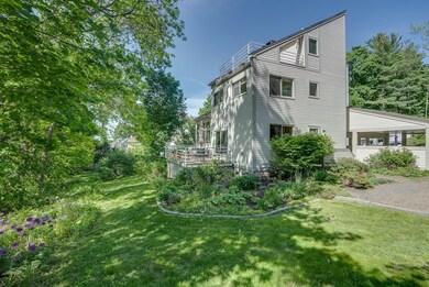 19 Johnson St unit 2, Newburyport, MA 01950 - photo 2