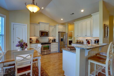 1029 Sparkle Stream Ct Leland-large-005-