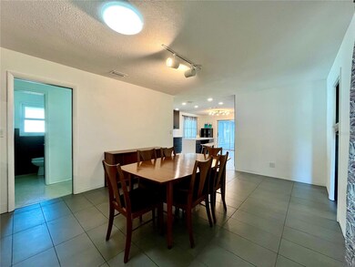 1945 68th Ave S, Saint Petersburg, FL 33712 - photo 4