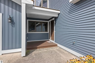 133 N Shore Dr W unit 10, Cadillac, MI 49601 - photo 2