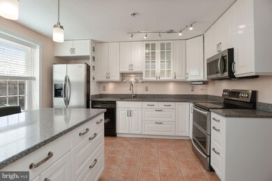 9747 Early Spring Way, Columbia, MD 21046 - photo 3