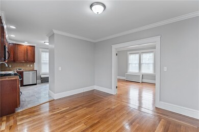 288 Hughes Ave, Pawtucket, RI 02861 - photo 6