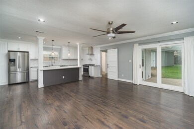 8326 Hazen St, Houston, TX 77036 - photo 6