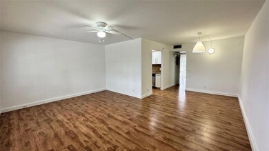 300 SW 134th Way unit 304E, Pembroke Pines, FL 33027 - photo 5