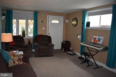 743 Beech Ave, Glenolden, PA 19036 - photo 4