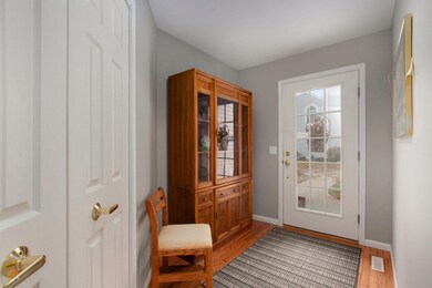 Bright and spacious entrance
