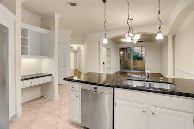 The Renaissance at River Oaks unit B109, Houston, TX 77019 - photo 6