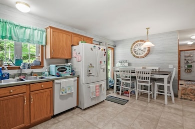 3 Newton St, Barre, MA 01005 - photo 5