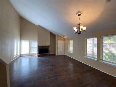 7864 Green Lawn Dr unit 7864, Houston, TX 77088 - photo 6