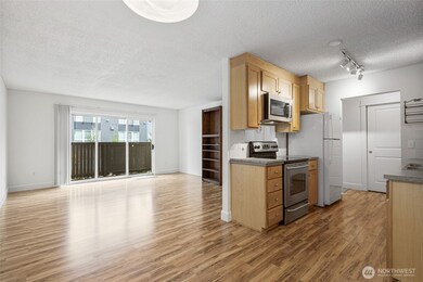 8025 234th St SW unit 107, Edmonds, WA 98026 - photo 4