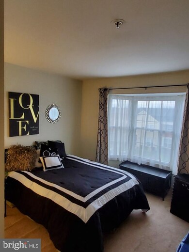 12204 Blue Moon Ct, Laurel, MD 20708 - photo 3