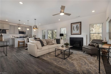 2125 Hogan Point Dr unit 1018, Winston-Salem, NC 27127 - photo 7