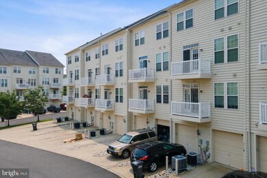 2708 Sheffield Hill Way unit 218, Woodbridge, VA 22191 - photo 5