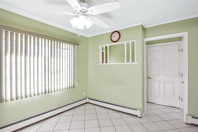 44 Sparrow Ln, Levittown, NY 11756 - photo 5