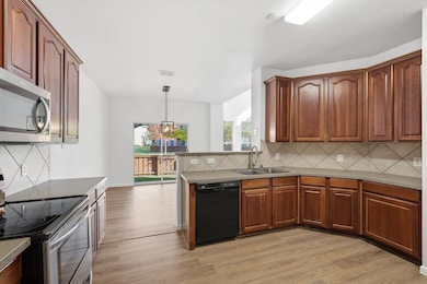 2917 Saint Andrews Dr, Lewisville, TX 75067 - photo 4