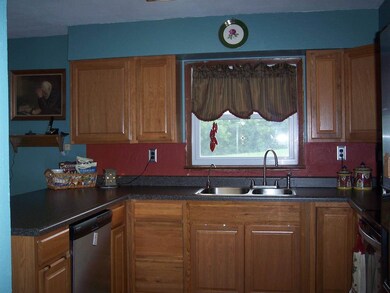 1199 E 700 S, Wabash, IN 46992 - photo 3