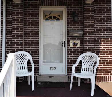 715 W Union St, Whitehall, PA 18052 - photo 4