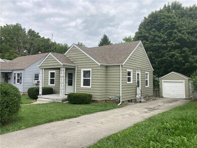 2326 Morton St, Anderson, IN 46016 - photo 4