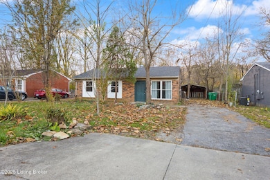 9818 Titan Dr, Louisville, KY 40229 - photo 2