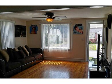 33 Novelty Rd, Warwick, RI 02889 - photo 4