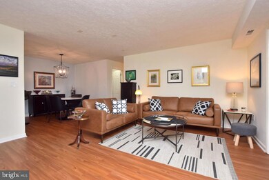 11959 Cardamom Dr, Woodbridge, VA 22192 - photo 2