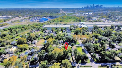 3206 Melbourne St, Houston, TX 77026 - photo 5