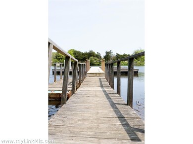 71 Runner Rd, Vineyard Haven, MA 02568 - photo 5