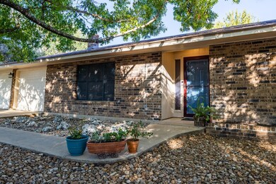 110 W Driftwood Dr, Fredericksburg, TX 78624 - photo 2