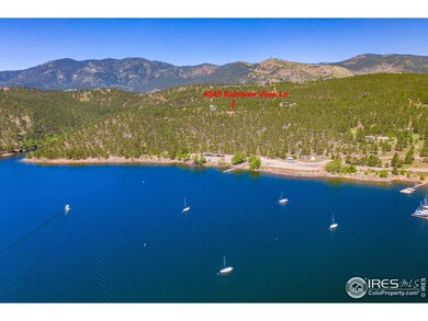 Borders West Carter Lake