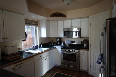 1605 NW Albany Ave, Bend, OR 97701 - photo 6