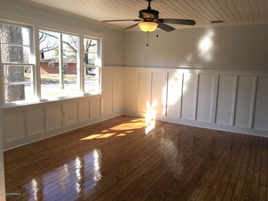 203 Red Oak St, Jacksonville, NC 28540 - photo 3